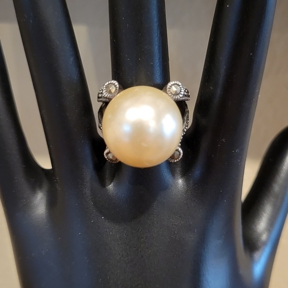 Sterling Silver Marquisite Faux Pearl Ring Cocktail Ring - Picture 3 of 4